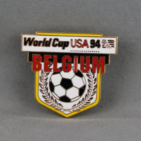 1994 World Cup of Soccer Pin - Belgium Shield Design by Peter David - Metal Pin - Picture 3 of 3